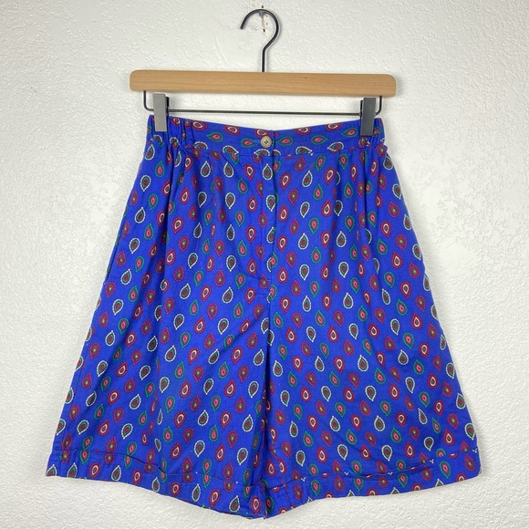 Vintage Pants - 🖤 3/$25 SALE!!! 
Vintage Talbots allover geometric print shorts